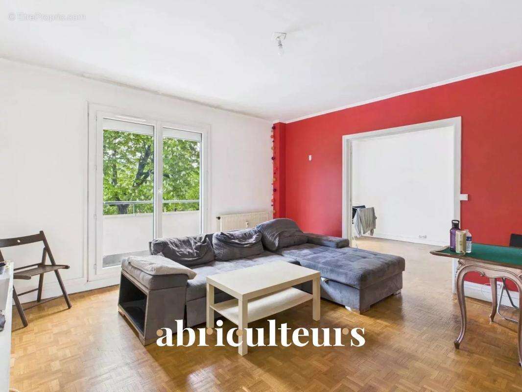 Appartement à PARIS-12E