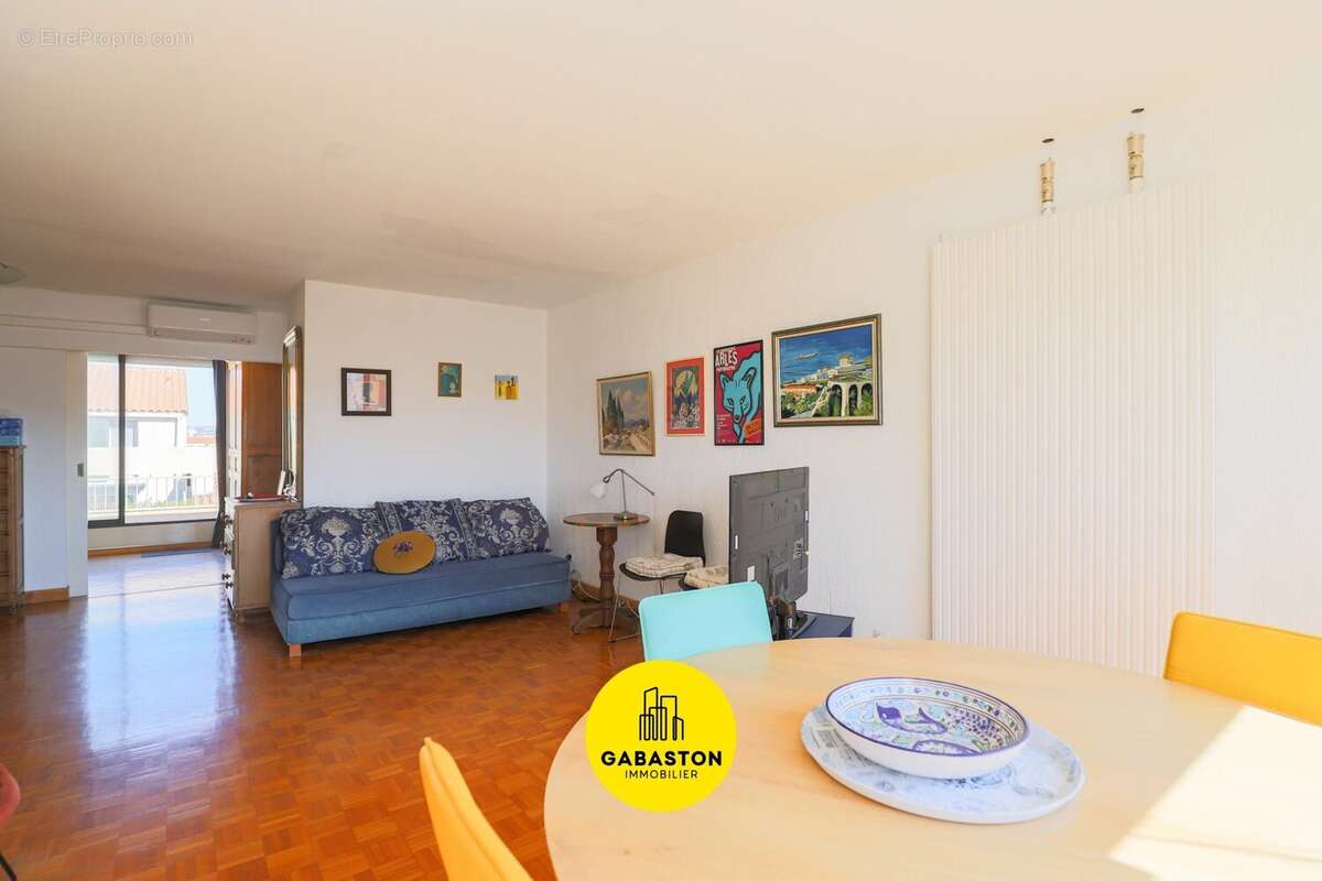 Appartement à MARSEILLE-7E