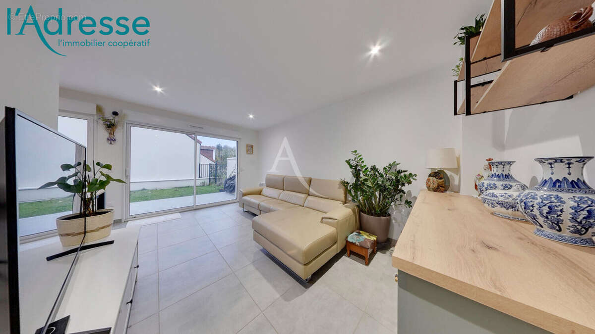 Maison à CHAMPS-SUR-MARNE