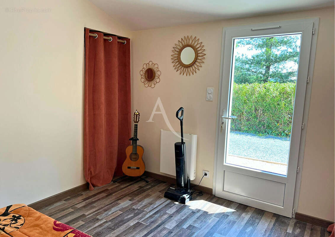 Maison à SAINT-URBAIN