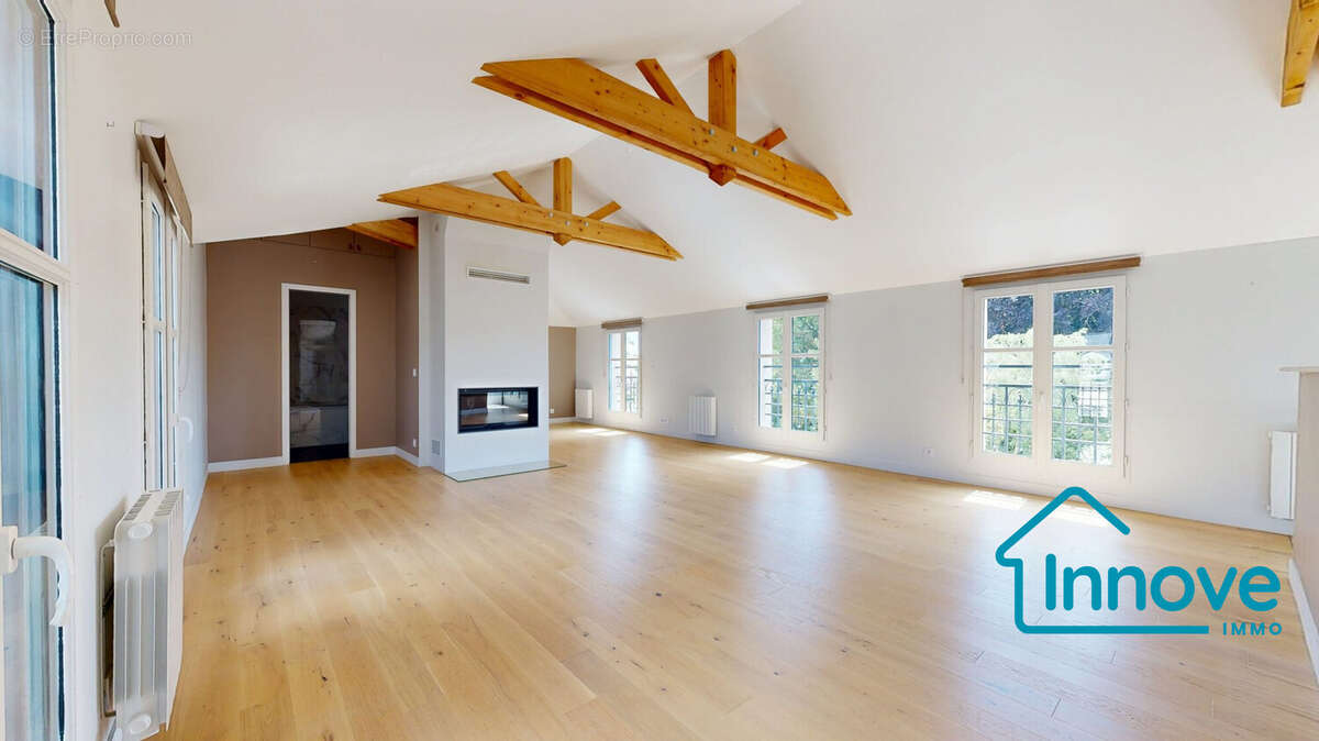 Appartement à VERSAILLES