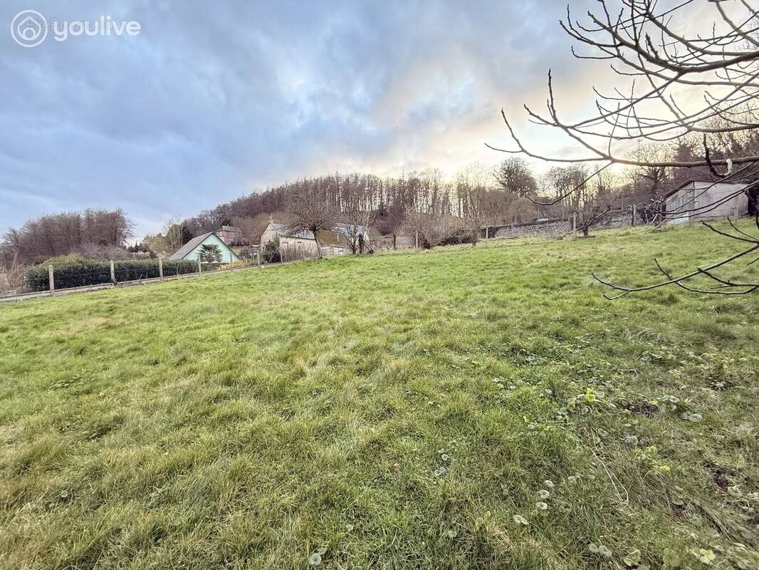 Terrain à CANY-BARVILLE