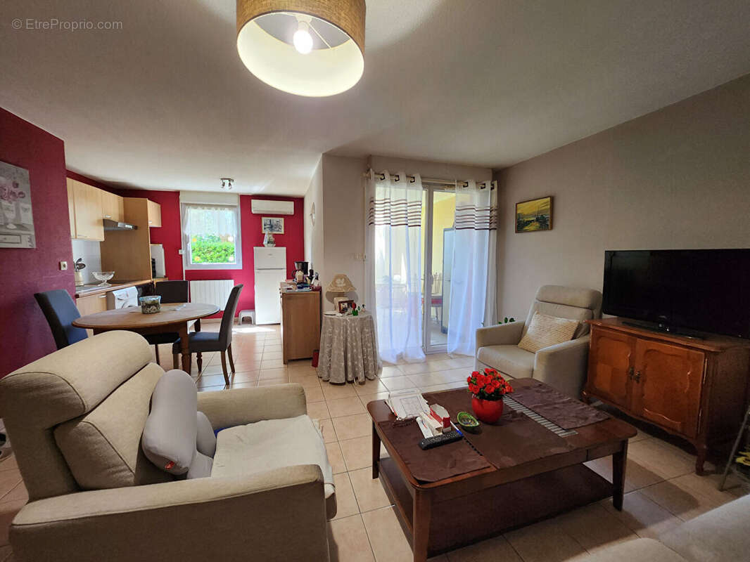 Appartement à L'ISLE-SUR-LA-SORGUE