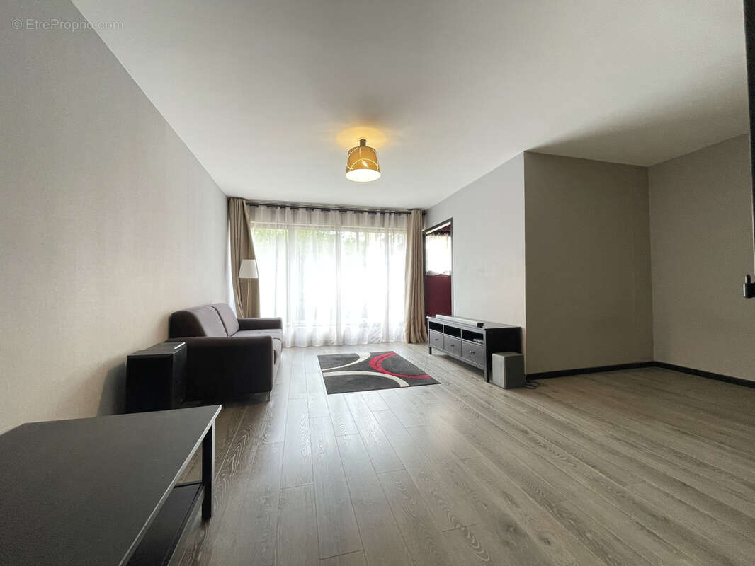Appartement 40 m² à Brunoy  - photo 2