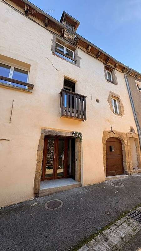 Maison à SAINT-COME-D'OLT