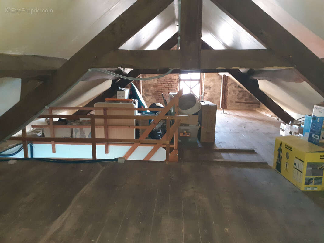 Maison à LADIGNAC-LE-LONG