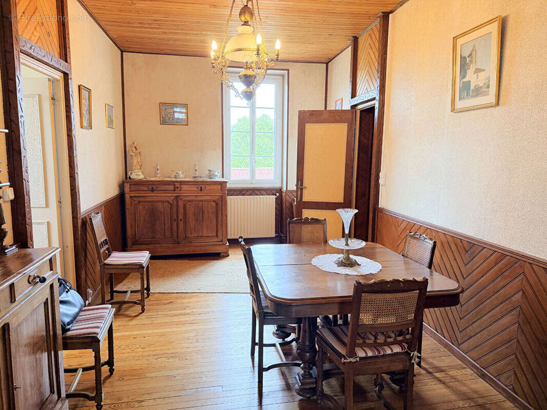 Maison à SAINT-LOUBES