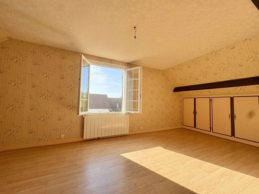 Maison 152 m² à Saint-Martin-D'abbat  - photo 8