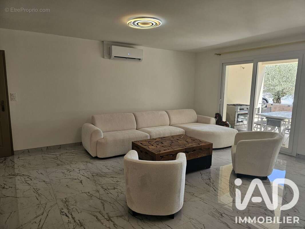 Maison 108 m² à Asnieres-La-Giraud  - photo 7