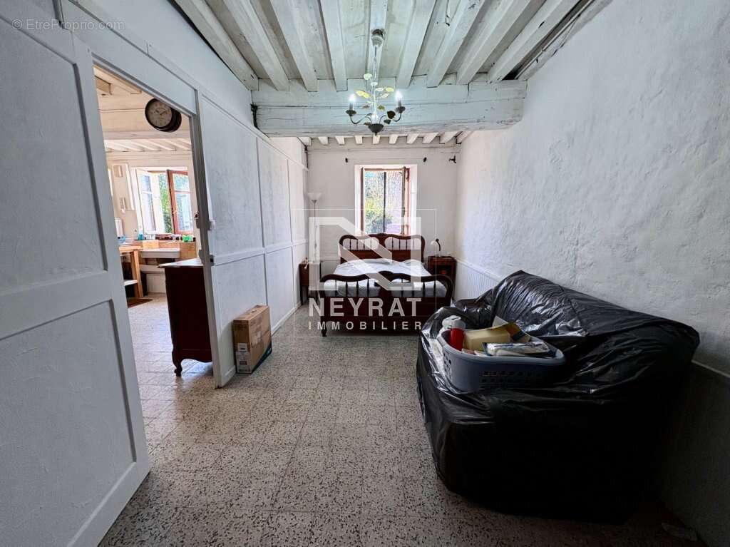 Maison à THIL-SUR-ARROUX