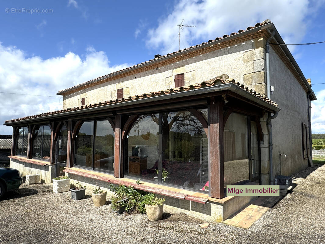 Maison à SAINT-BARTHELEMY-D'AGENAIS