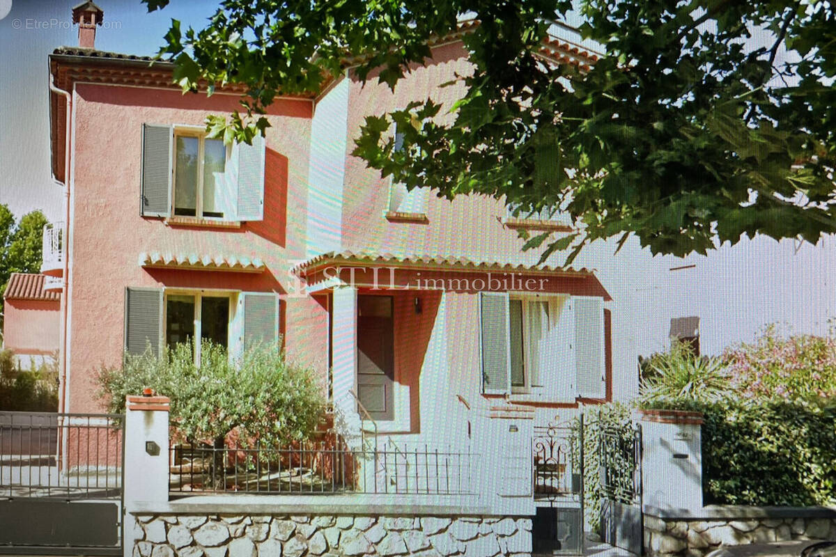 Maison à DRAGUIGNAN