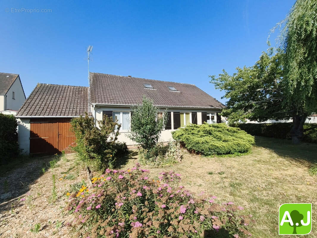 Maison à EZY-SUR-EURE