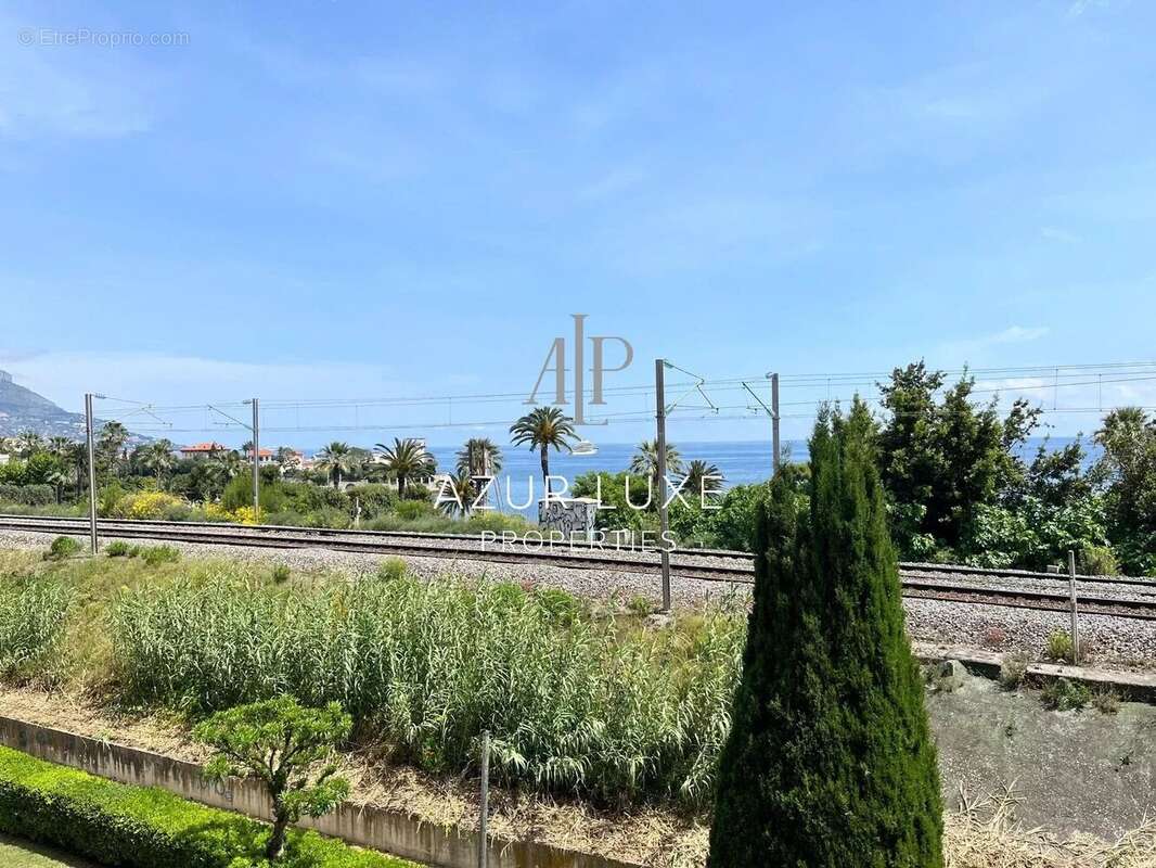 Appartement à BEAULIEU-SUR-MER