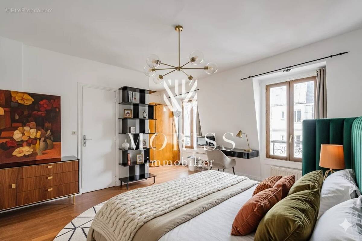 Appartement à PARIS-17E