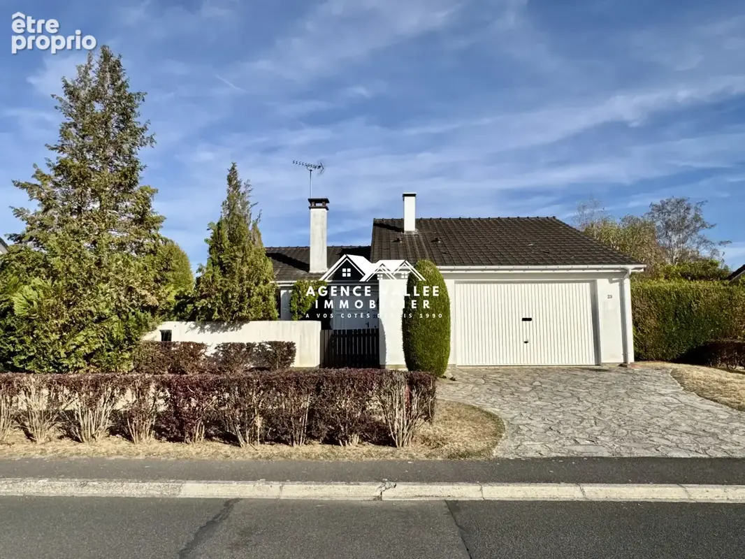 Photo Maison à Saint-Germain-Les-Corbeil au prix de 342 500€