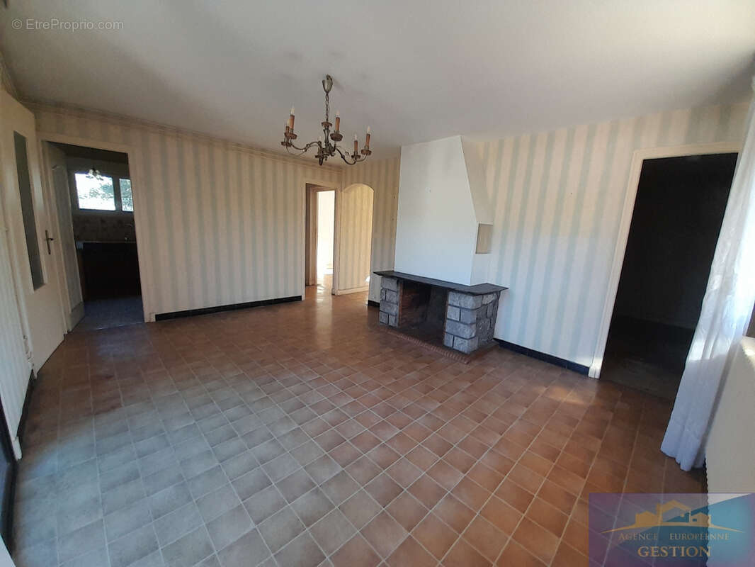 Maison à LOURDES