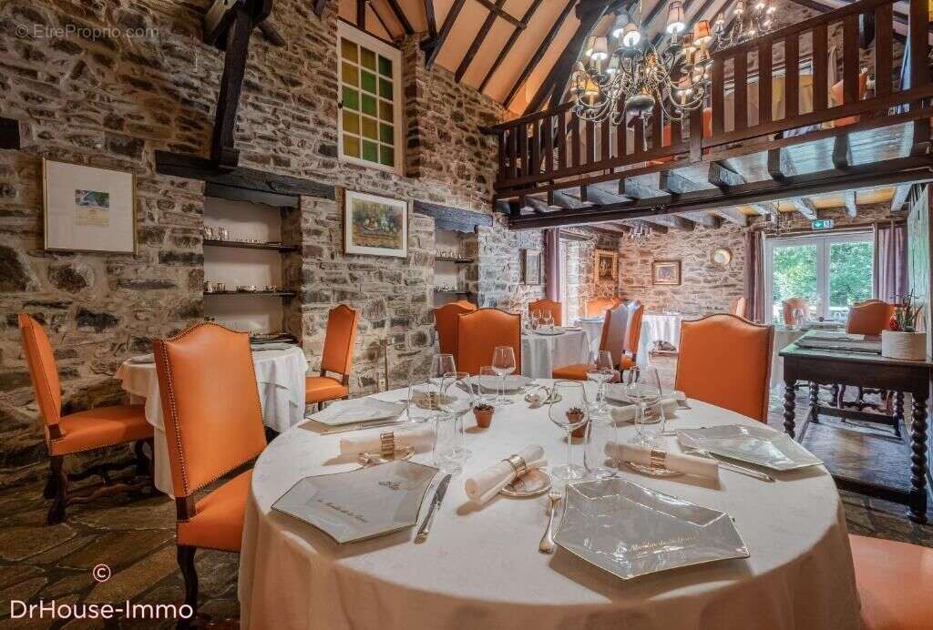 Maison à SAINT-YRIEIX-LA-PERCHE