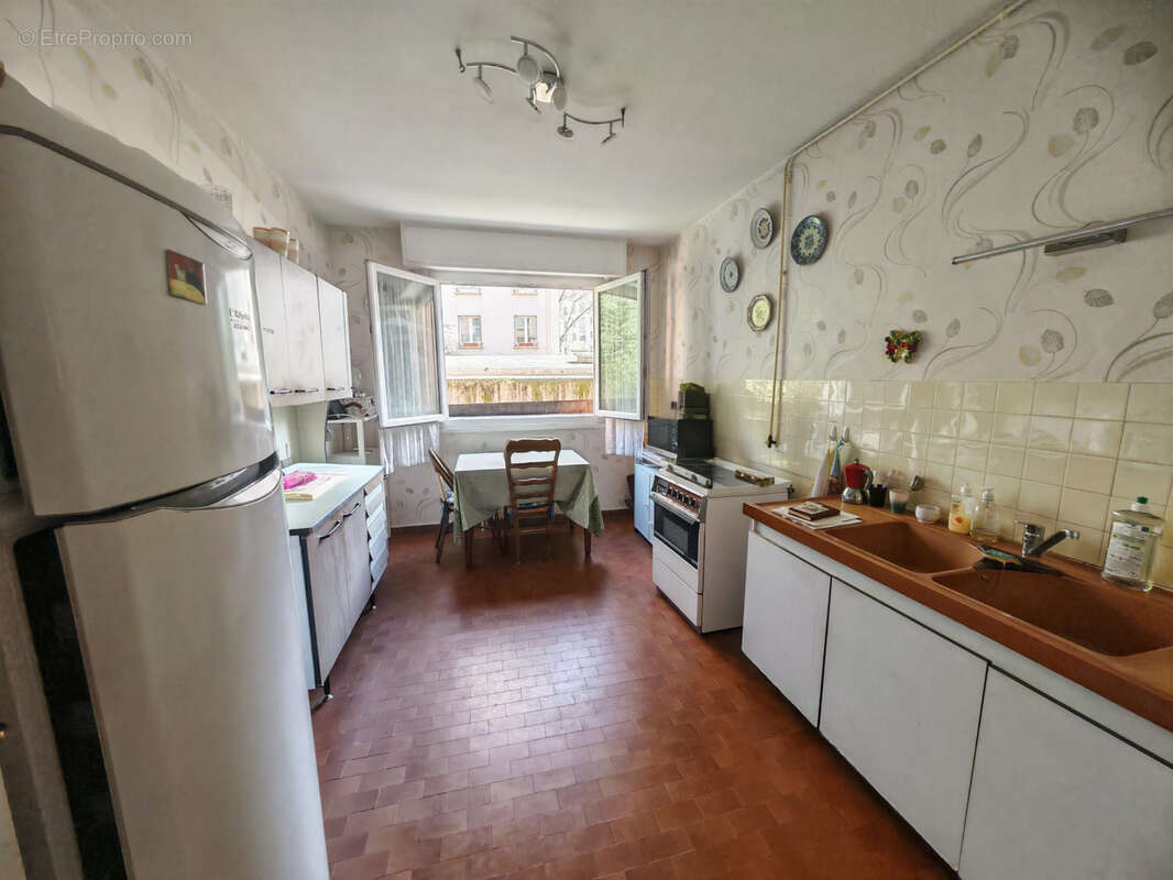 Appartement à LYON-6E