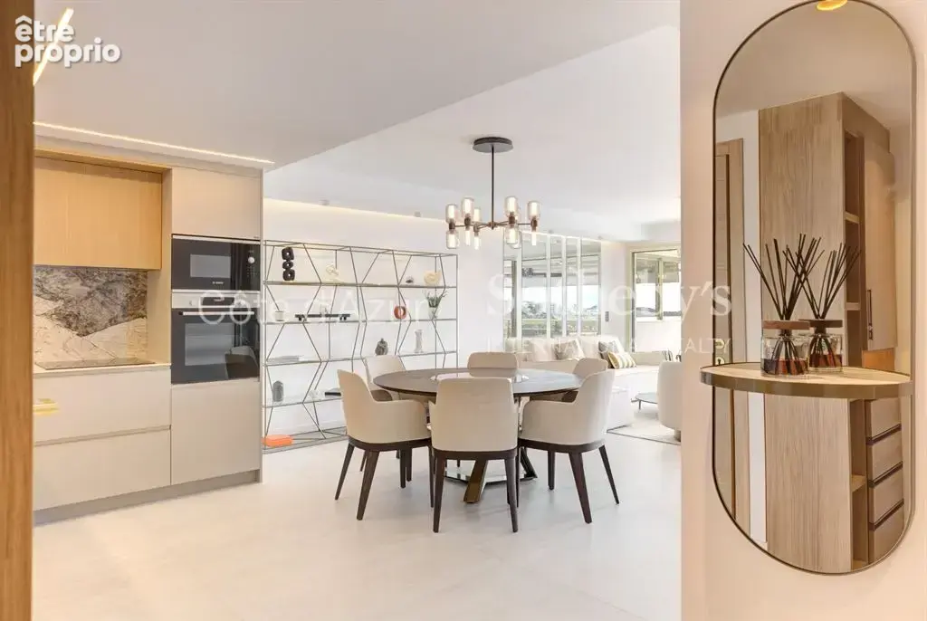 Appartement 4 pièces rénové avec vue mer et terrasse – Palm Beach Cannes - photo 3