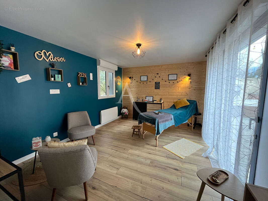 Maison à MOUTIERS-LES-MAUXFAITS