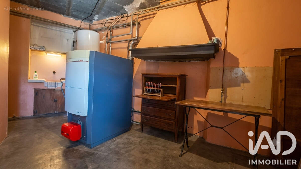 Maison 170 m² à Murat-Sur-Vebre  - photo 9