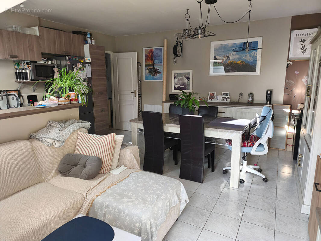 Appartement à VILLENOY