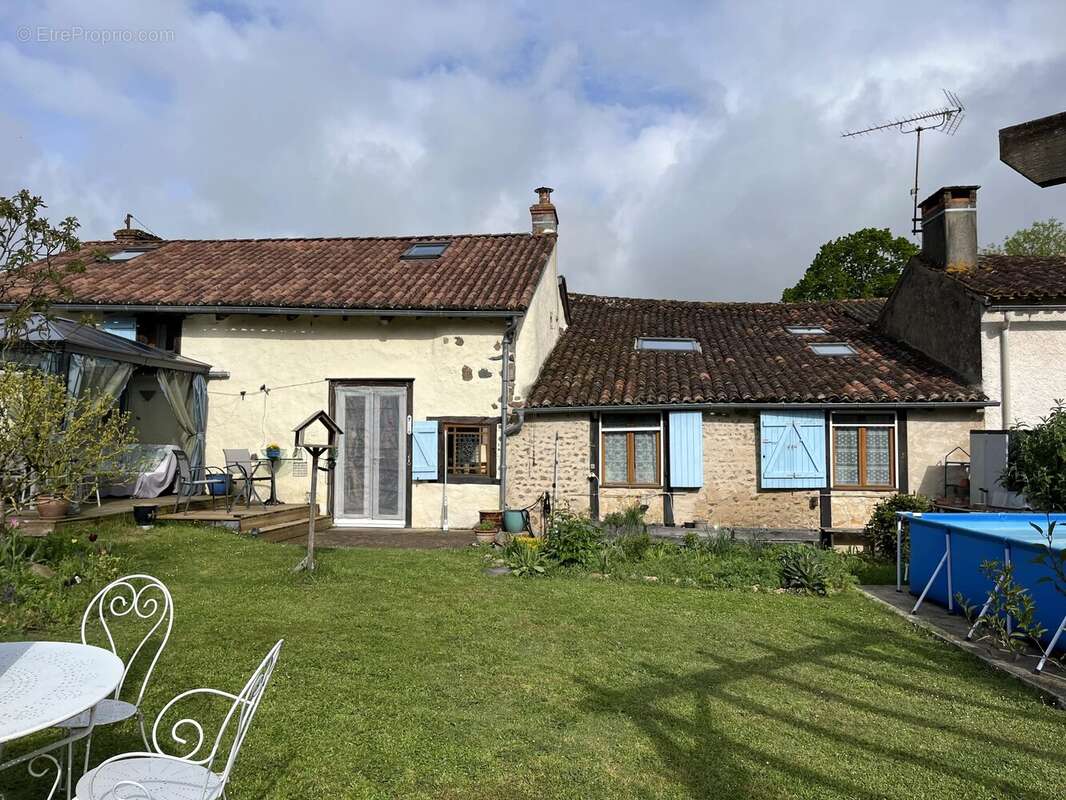 Superbe maison de campagne avec annexe, piscine et grange - photo 17