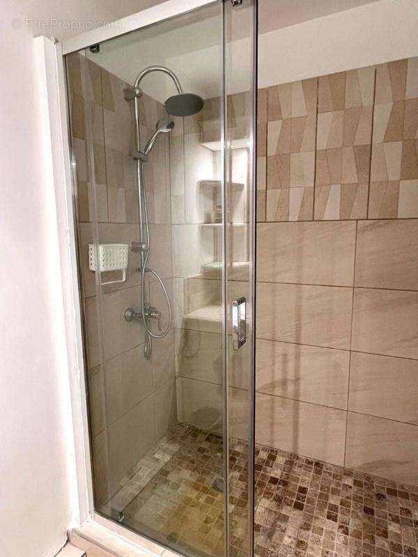 Appartement à POINTE-A-PITRE