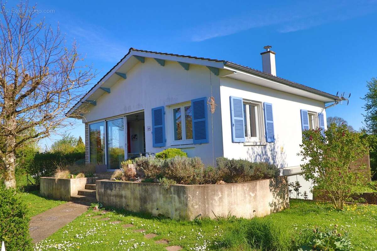 Maison à LECHATELET