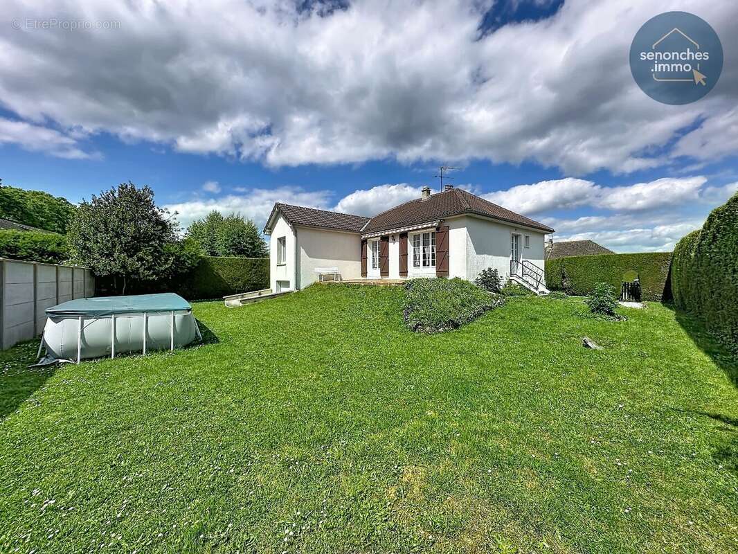 Maison à LE BOULLAY-THIERRY