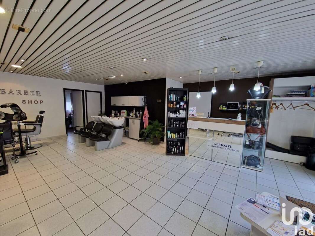 Photo 3 - Commerce à TAISSY