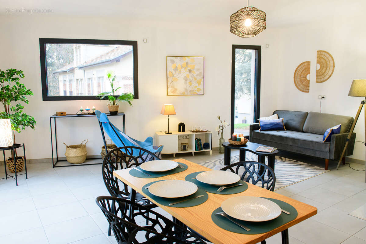 Maison à LA FOUILLOUSE