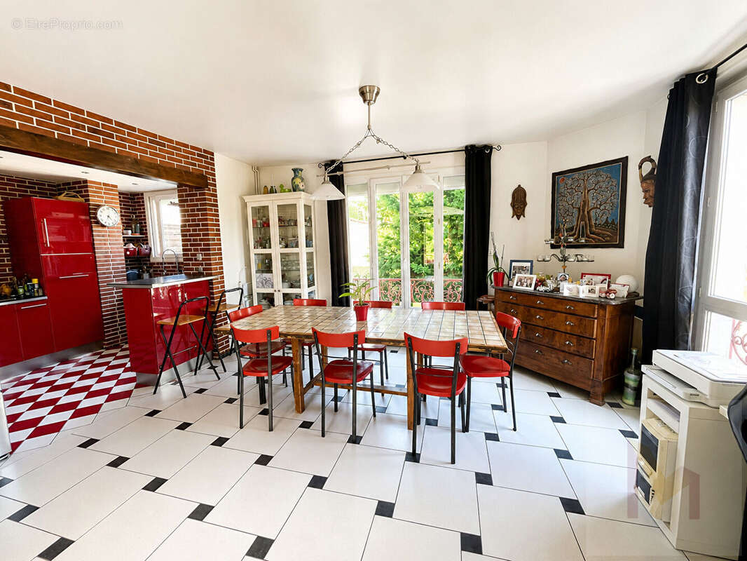 Maison à NEUILLY-PLAISANCE