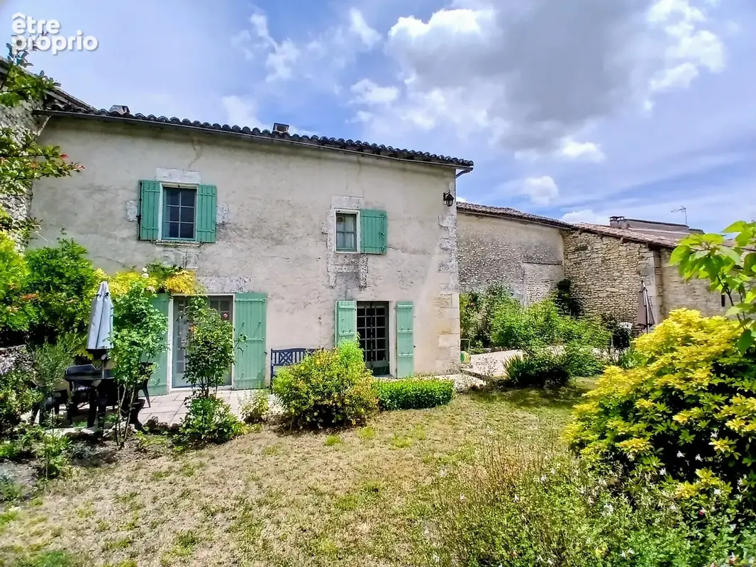Spacieuse maison de village comprenant quatre chambres. - photo 13