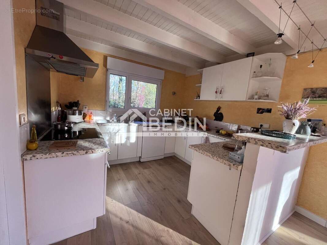 Maison à LE PIAN-MEDOC