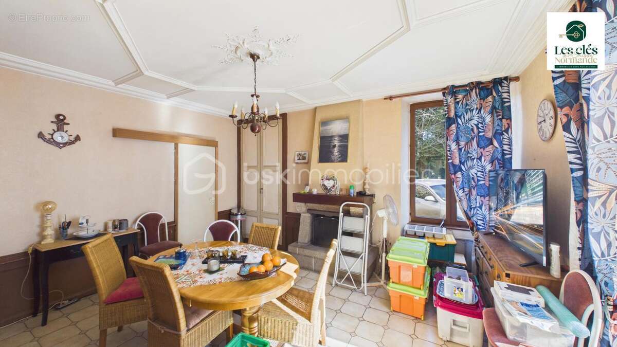 Une maison bourgeoise, cinq chambres, un parc de plus de 4 000 m²… et encore du potentiel ! - photo 5
