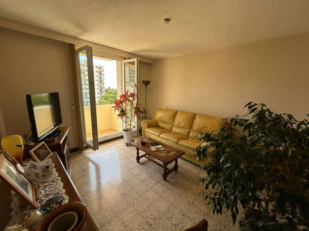 Appartement à MARSEILLE-10E