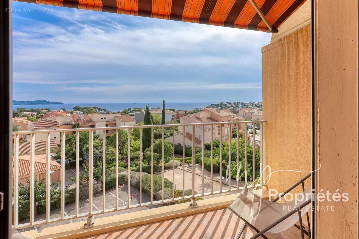 Appartement à CARQUEIRANNE