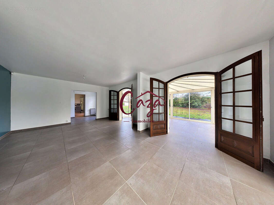 Maison à SALLEBOEUF