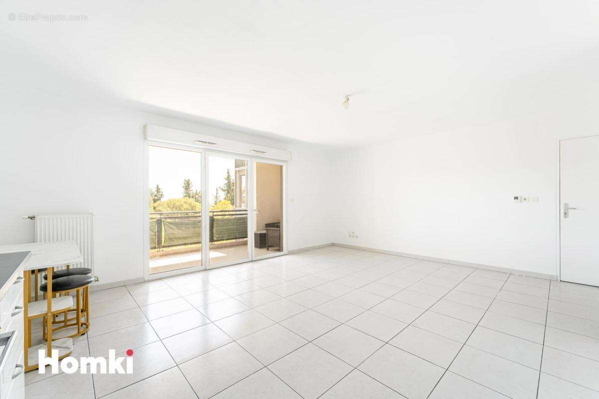 Appartement T3 de 66 m² à Marseille 13014, Rue Gabriel Audisio - photo 7