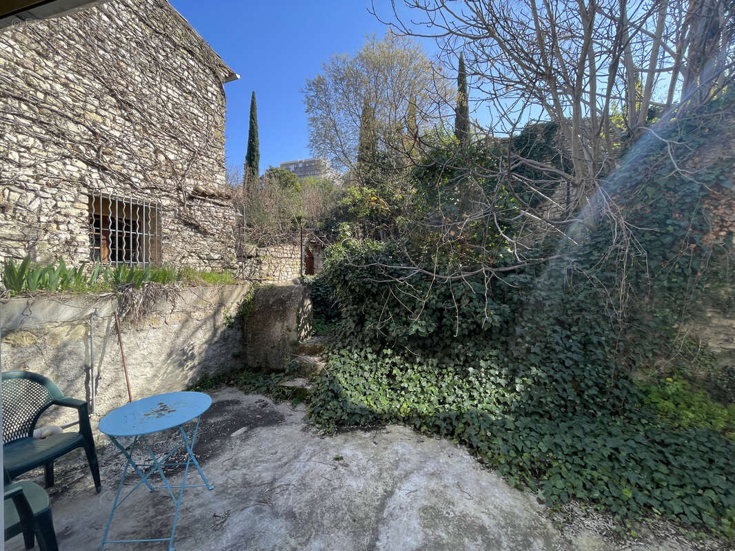 Maison à VAISON-LA-ROMAINE