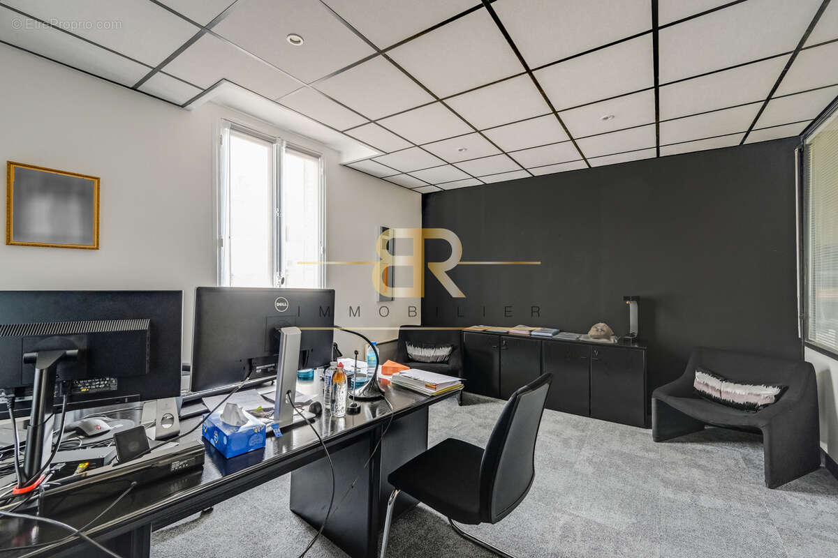 Commerce à SAINT-MAUR-DES-FOSSES