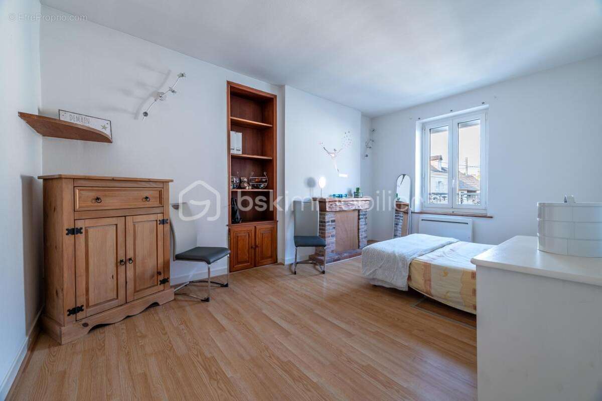 Maison de caractère – 121 m² – 3 chambres – cour intérieure – grenier aménageable – Buzançais - photo 8