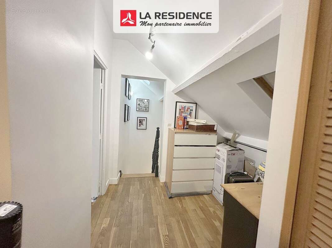Maison 117 m² à Garges-Les-Gonesse  - photo 9