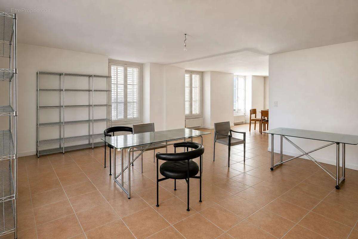 Appartement à MEREVILLE