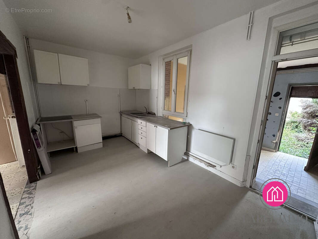 Maison 70 m² à Hirson  - photo 2