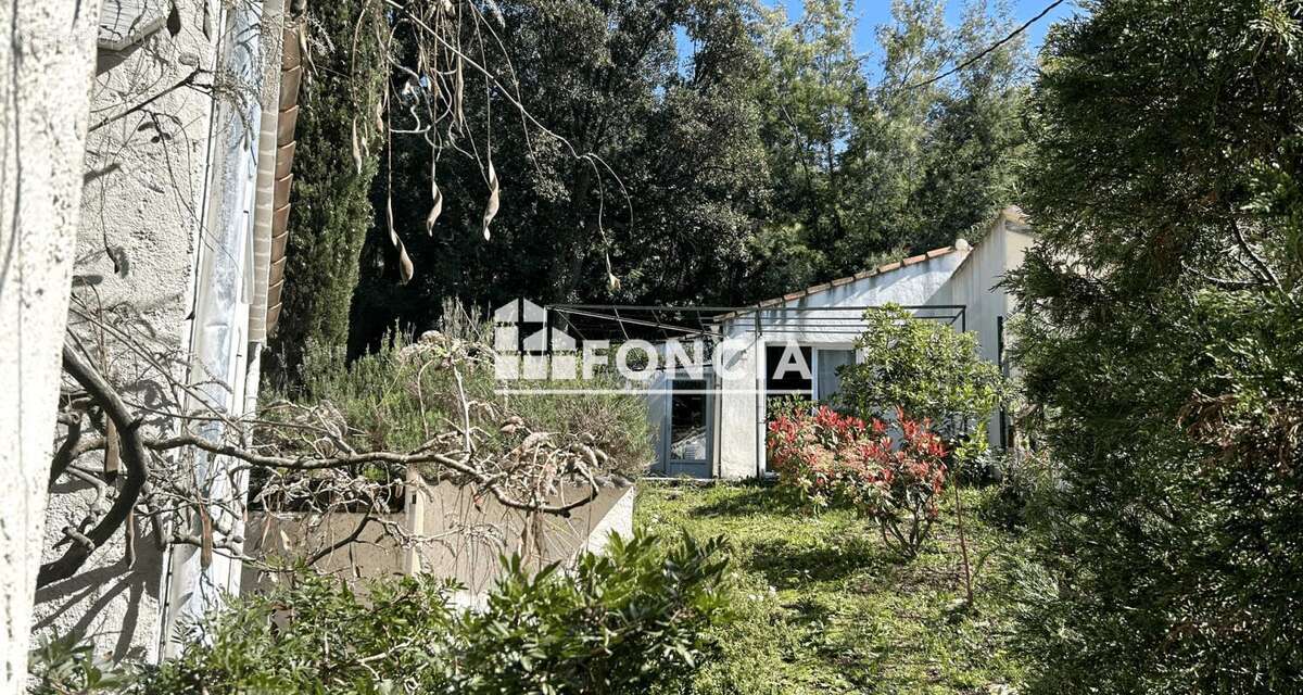 Propriété d’exception – Bien très rare à la vente - BORMES LES MIMOSAS - photo 7