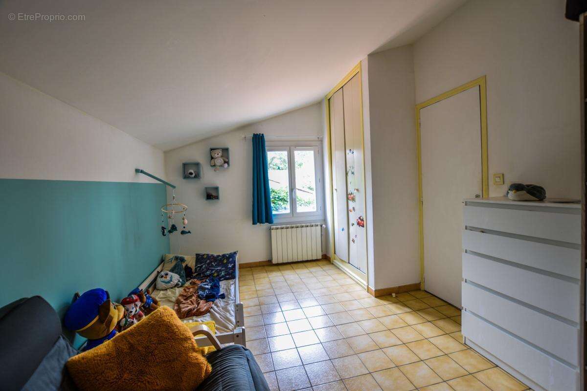 Maison à BAGNOLS-SUR-CEZE