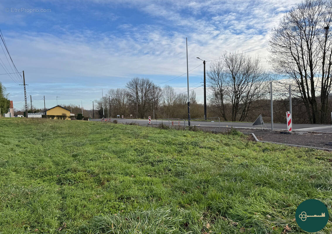 Terrain à ECROUVES